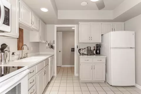 111 Rust Rd #206, Bloomington, IL 61701 photo 11