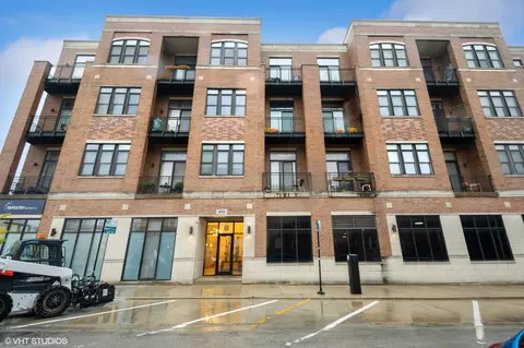 4755 N Washtenaw Ave #306, Chicago, IL 60625