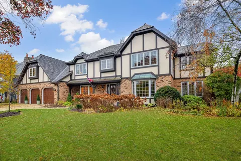 798 Torrington Dr, Naperville, IL 60565
