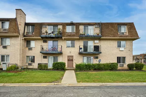 267 Shorewood Dr #GD, Glendale Heights, IL 60139