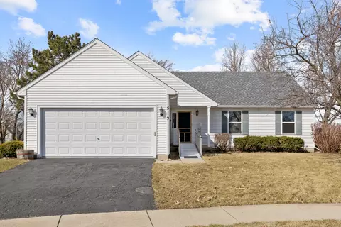 519 Iona Ln, Harvard, IL 60033