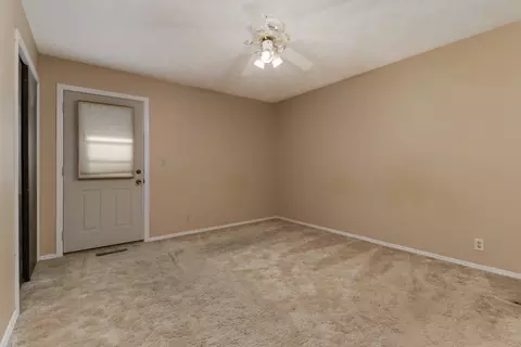 1403 Keller Rd #B, Normal, IL 61761 photo 14