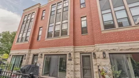 2237 W Coulter St #2, Chicago, IL 60608