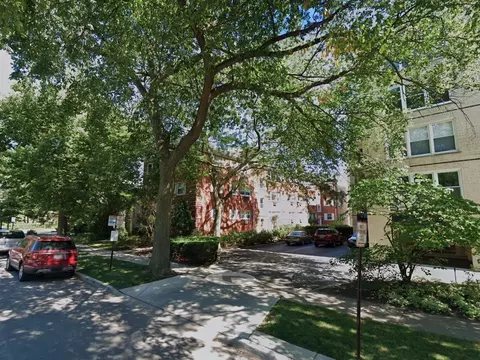 2147 Ridge Ave #3D, Evanston, IL 60201