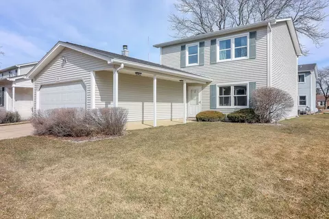 1933 Wildwood Cir, Glendale Heights, IL 60139
