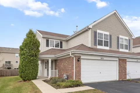 3073 Courtland St, Woodstock, IL 60098