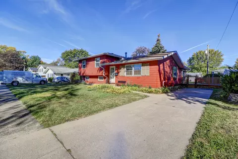 1302 E 18th St, Sterling, IL 61081 photo 2