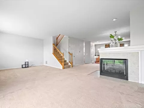 Living - 4264 Drexel Ave, Aurora, IL 60504 photo 4 of 8