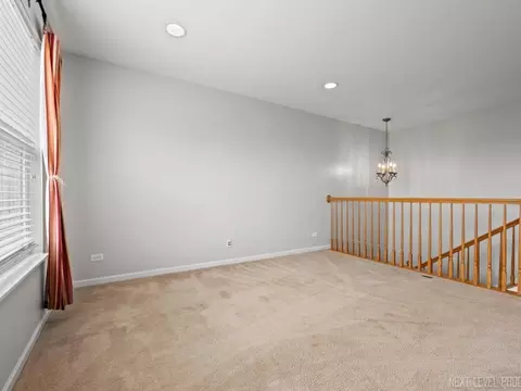 Living - 4264 Drexel Ave, Aurora, IL 60504 photo 7 of 8