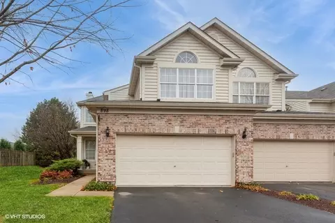 898 Havenshire Rd, Naperville, IL 60565