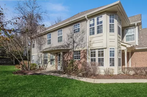 570 Portsmith Ct # A, Crystal Lake, IL 60014