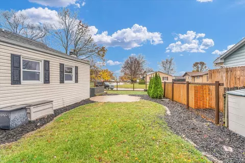 1016 Lancaster Dr, Rantoul, IL 61866 photo 39