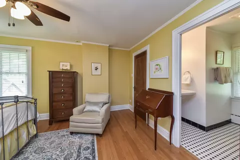 811 N Scott St, Wheaton, IL 60187 photo 13