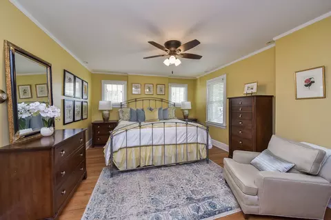 811 N Scott St, Wheaton, IL 60187 photo 12