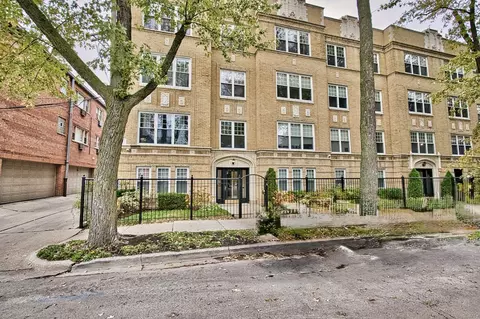 1914 W Chase Ave #306, Chicago, IL 60626