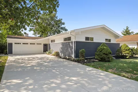 1014 S Grant Ave, Villa Park, IL 60181