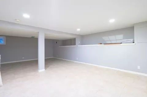 Living - 10519 Willow Ave, Mokena, IL 60448 photo 8 of 8