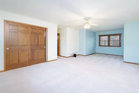 Bedroom - 10519 Willow Ave, Mokena, IL 60448 photo 3 of 10