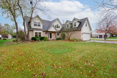 Exterior - 10519 Willow Ave, Mokena, IL 60448 photo 7 of 9