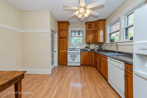 421 S 3rd St, West Dundee, IL 60118 photo 9