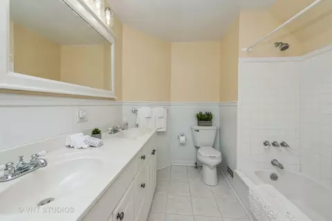 421 S 3rd St, West Dundee, IL 60118 photo 15
