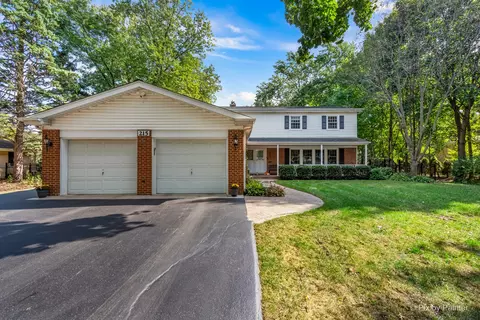 215 N Prospect St, Roselle, IL 60172