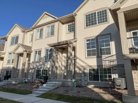 235 Regency Ct #B, Wauconda, IL 60084