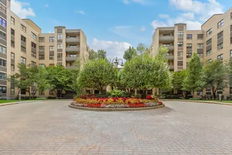 4545 W Touhy Ave #312E, Lincolnwood, IL 60712