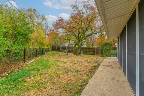 Exterior - 802 Dillon Dr, Normal, IL 61761 photo 6 of 10