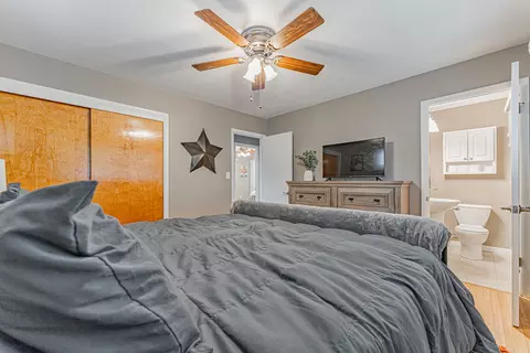 Bedroom - 802 Dillon Dr, Normal, IL 61761 photo 2 of 6