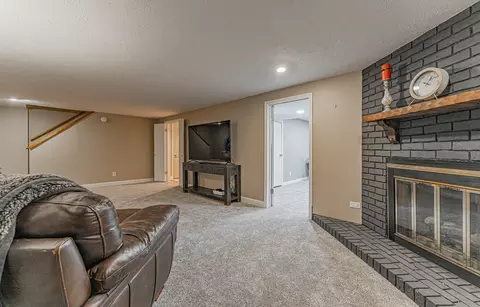Living - 802 Dillon Dr, Normal, IL 61761 photo 3 of 3