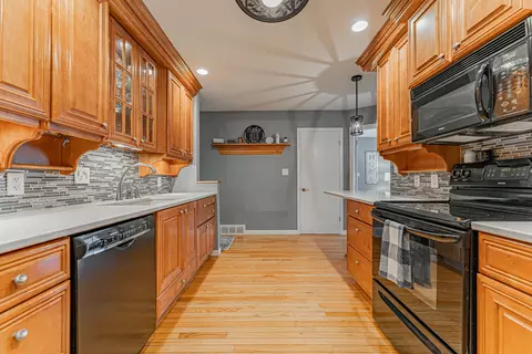 Kitchen - 802 Dillon Dr, Normal, IL 61761 photo 2 of 2