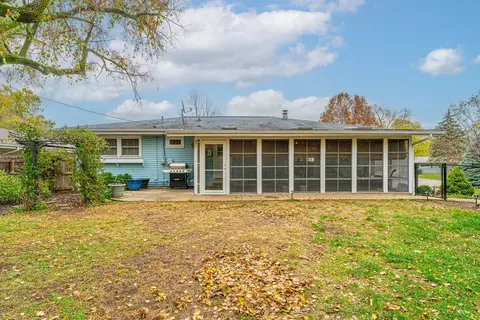 Exterior - 802 Dillon Dr, Normal, IL 61761 photo 8 of 10