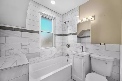 7236 S Champlain Ave, Chicago, IL 60619 photo 21