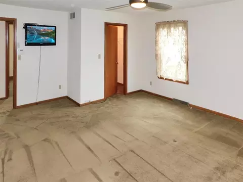Bedroom - 6768 Sawmill Dr, Roscoe, IL 61073 photo 2 of 6