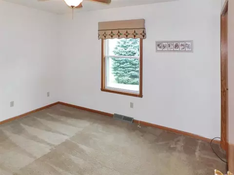Bedroom - 6768 Sawmill Dr, Roscoe, IL 61073 photo 3 of 6