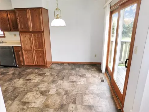 Dining - 6768 Sawmill Dr, Roscoe, IL 61073 photo 2 of 2