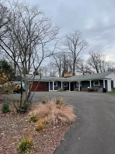 69 Bluff Rd, Trout Valley, IL 60013 photo 2