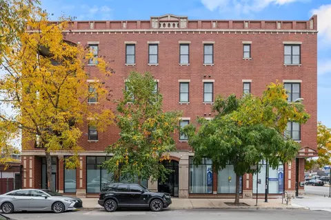 803 N Campbell Ave #3A, Chicago, IL 60622
