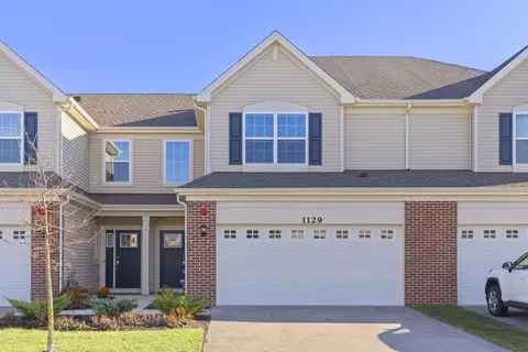 1129 Hawk Hollow Dr, Yorkville, IL 60560