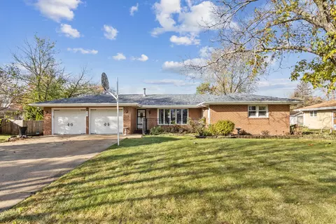 903 Cassie Dr, Joliet, IL 60435