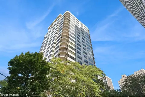 1501 N State Pkwy #20E, Chicago, IL 60610
