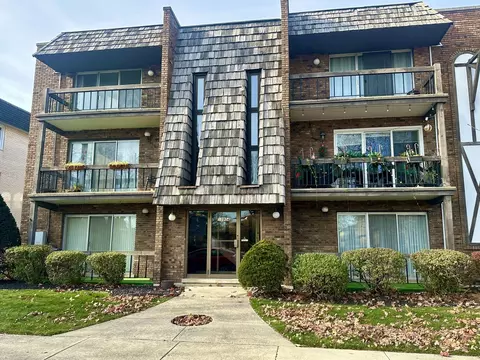 10904 Kilpatrick Ave #1B, Oak Lawn, IL 60453