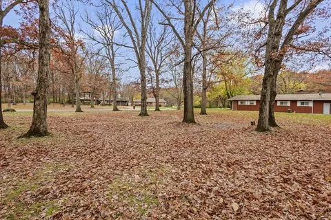 39 Crestwood Drive, Joliet, IL 60432