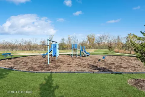 Other - 16 Nicholas Dr E, Des Plaines, IL 60016 photo 6 of 6