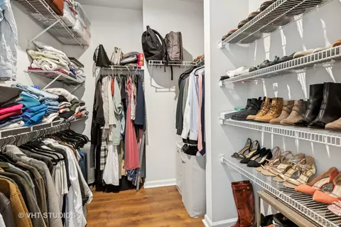 Other - 16 Nicholas Dr E, Des Plaines, IL 60016 photo 4 of 6