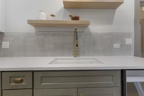 Kitchen - 1640 W 106th St, Chicago, IL 60643 photo 6 of 7