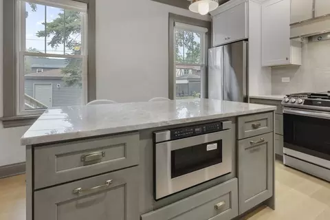 Kitchen - 1640 W 106th St, Chicago, IL 60643 photo 7 of 7