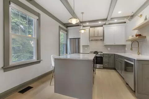 Kitchen - 1640 W 106th St, Chicago, IL 60643 photo 5 of 7