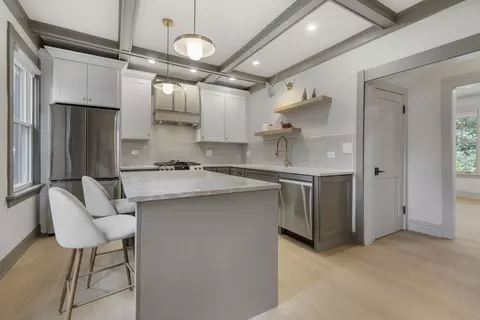 Kitchen - 1640 W 106th St, Chicago, IL 60643 photo 4 of 7